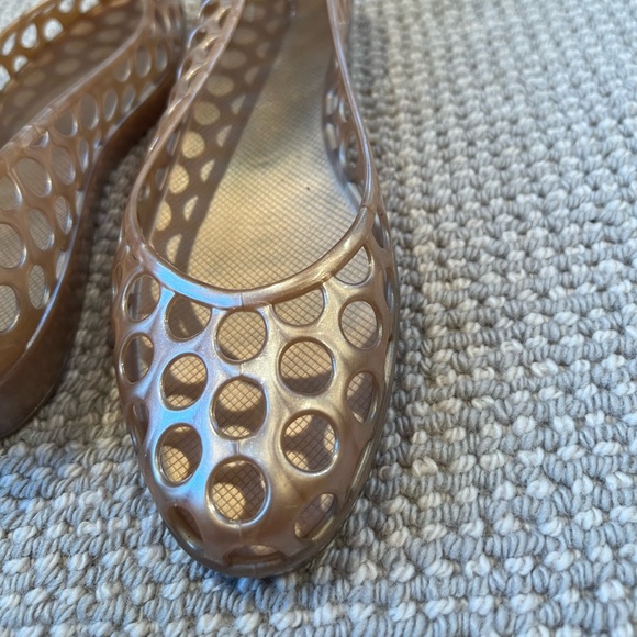 Marc Jacobs Surf Jelly Perforated Polka Dots Closed Toe Sandal sz 10 beige - Picture 12 of 14